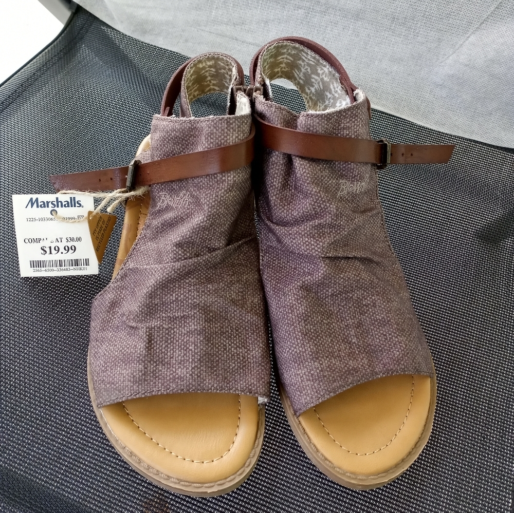 Ladies shoes
